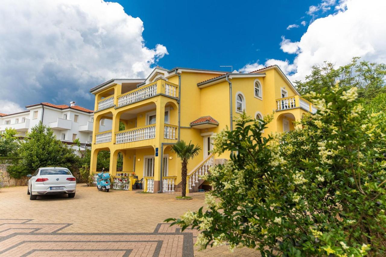 Apartments Artan Crikvenica Exteriör bild