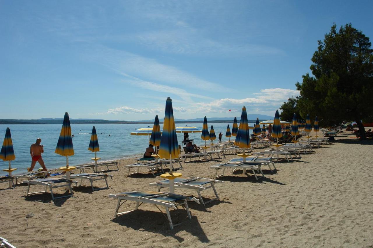 Apartments Artan Crikvenica Exteriör bild