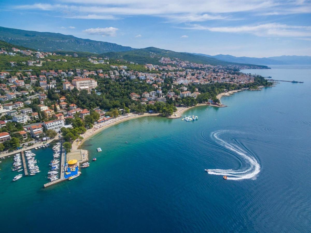 Apartments Artan Crikvenica Exteriör bild